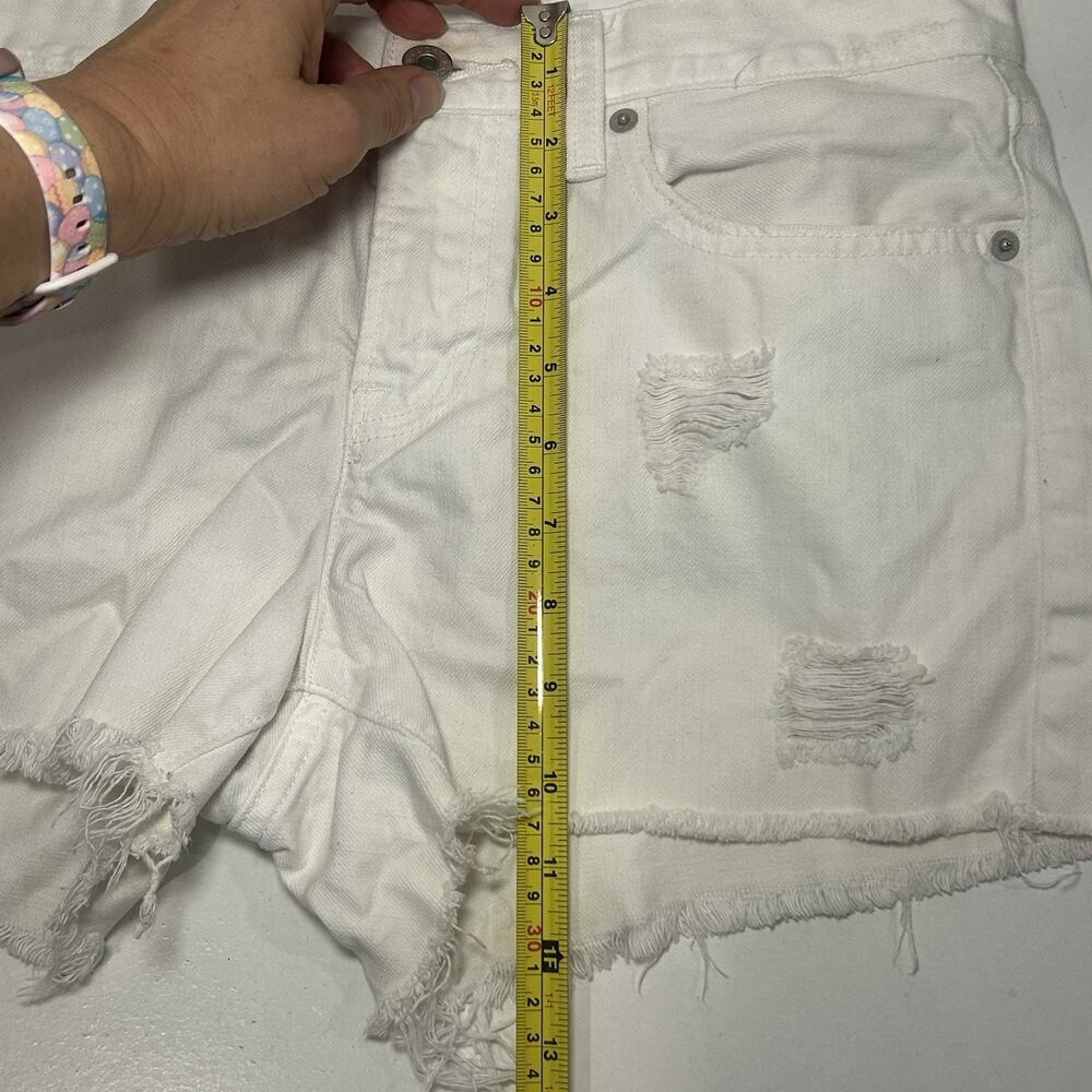 Lucky Brand Cut Off White Denim Shorts Size 6 Relaxed Raw Hem Women - Picture 9 of 10